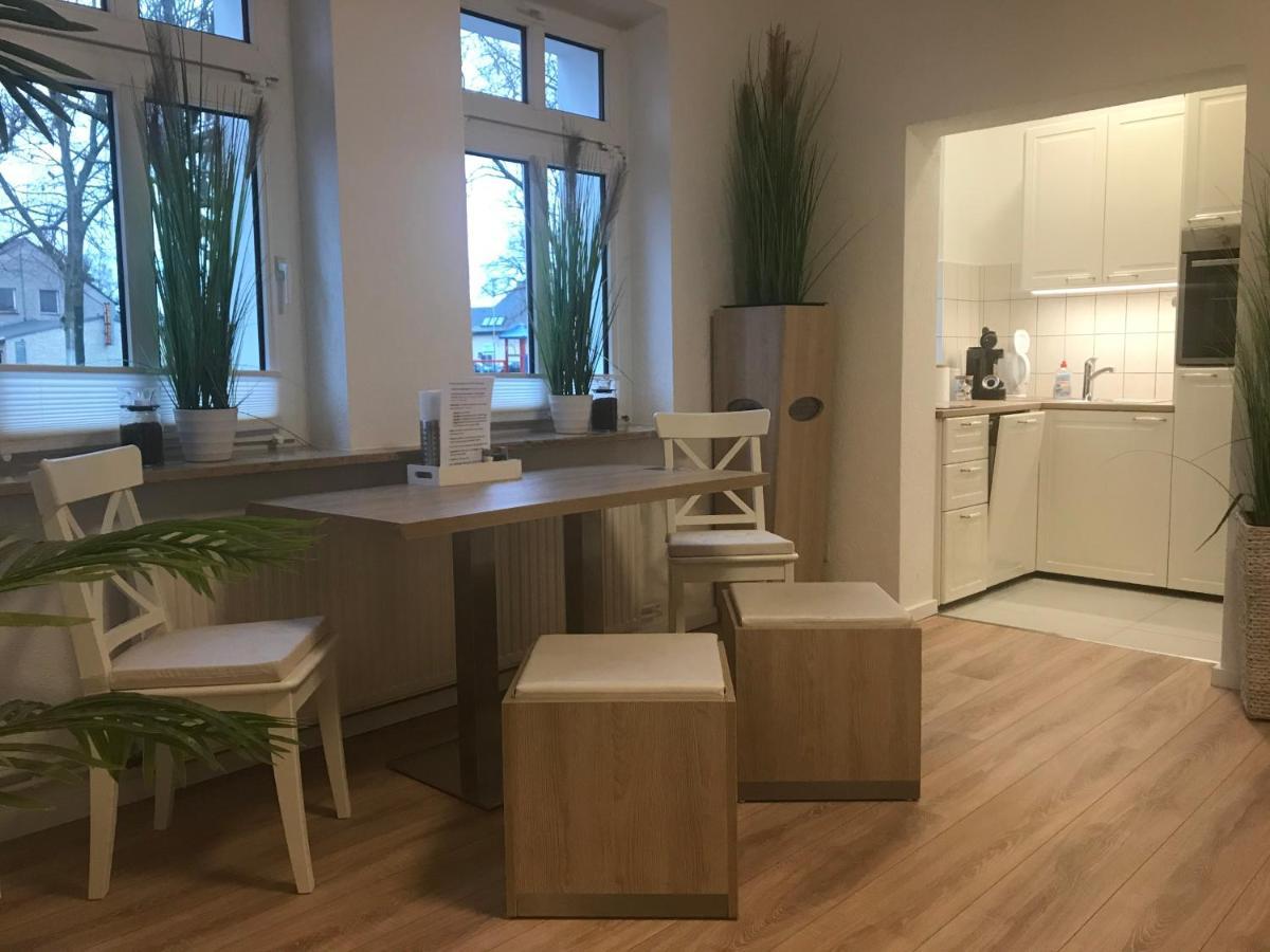 Ferienwohnungen Springer In Schoenefeld Ot Grossziethen Div Apartments Fuer Bis Zu 6 Personen Buitenkant foto