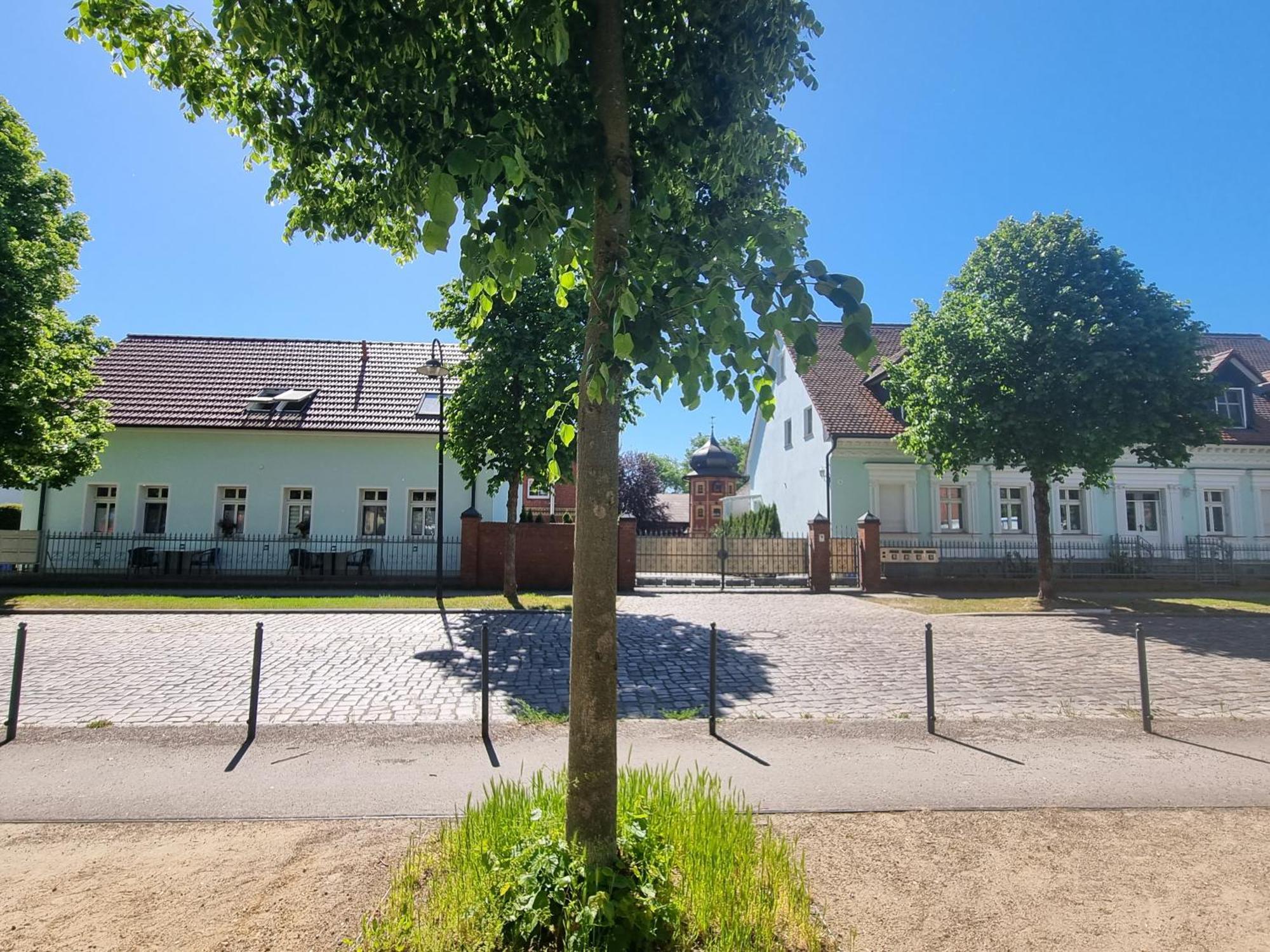 Ferienwohnungen Springer In Schoenefeld Ot Grossziethen Div Apartments Fuer Bis Zu 6 Personen Buitenkant foto